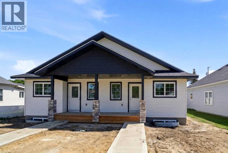 Listing photo – 5131 52 Street, Lacombe