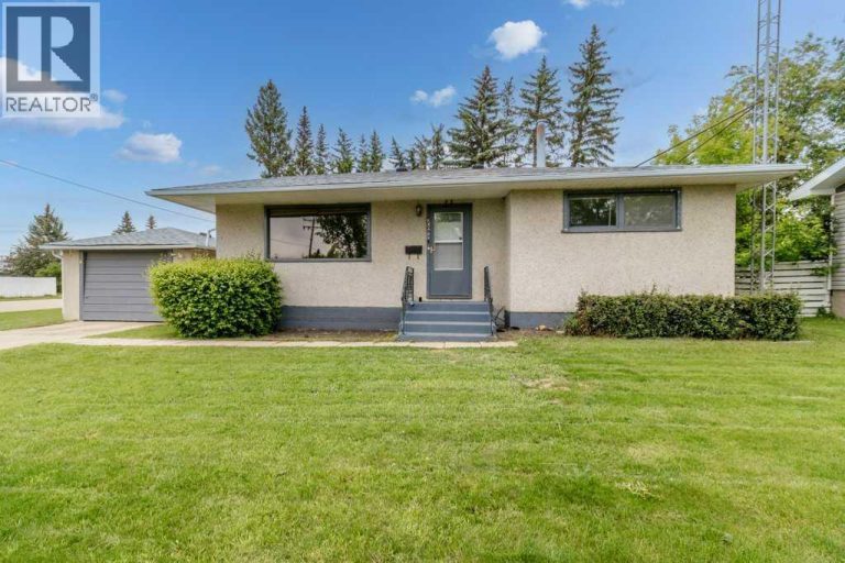 Listing photo – 4638 50 Avenue, Bentley