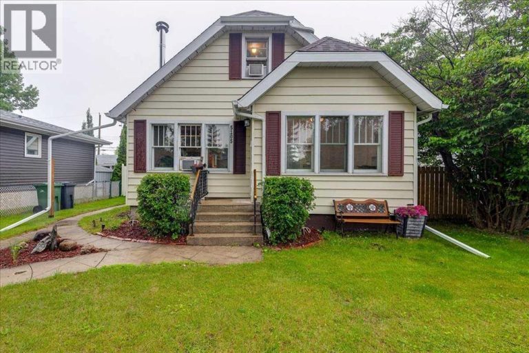 Listing photo – 5105 53 Avenue, Ponoka