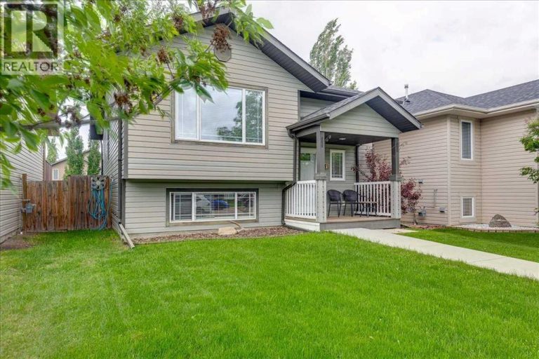 Listing photo – 348 Lancaster Drive, Red Deer