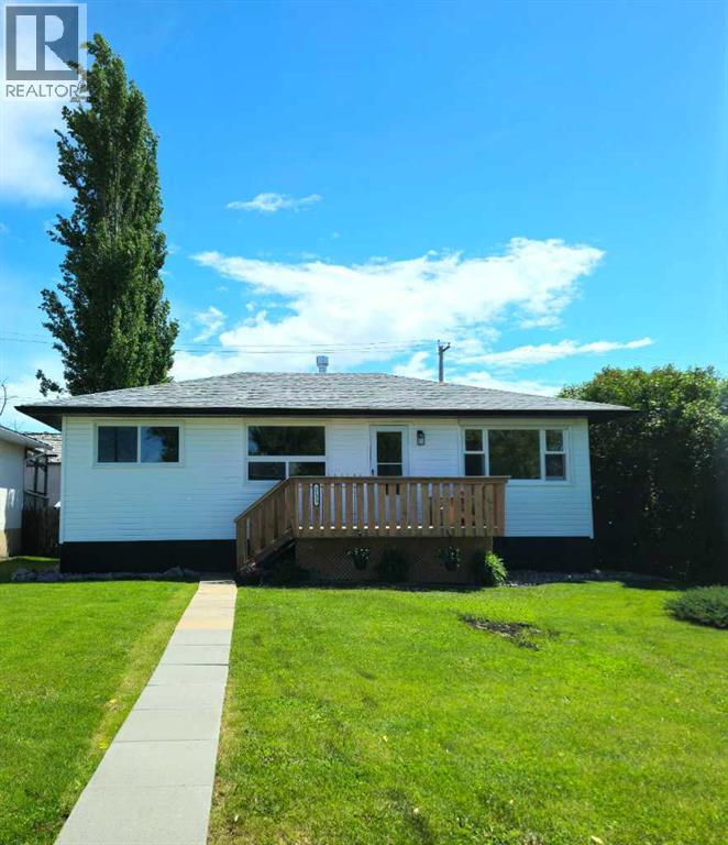 Listing photo – 2133 21 Avenue, Bowden