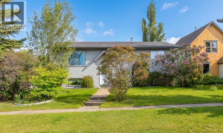 Listing photo – 4722 49 Avenue, Bentley