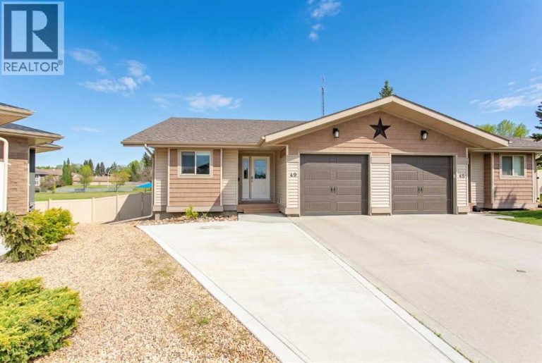 Listing photo – 49 Sheep Close, Lacombe