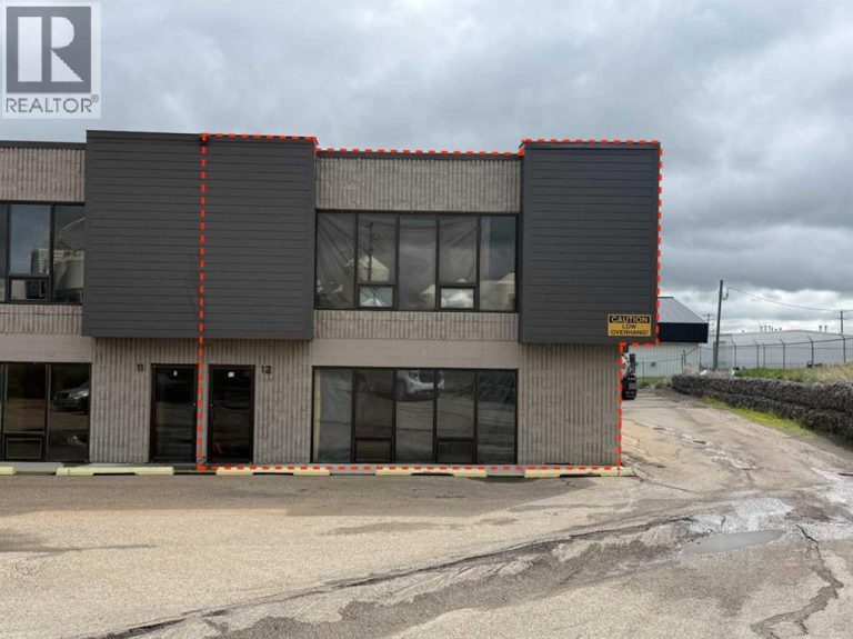 Listing photo – 12, 5112 47 Avenue, Innisfail
