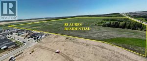 Listing photo – 10 Iron Gate Boulevard, Sylvan Lake