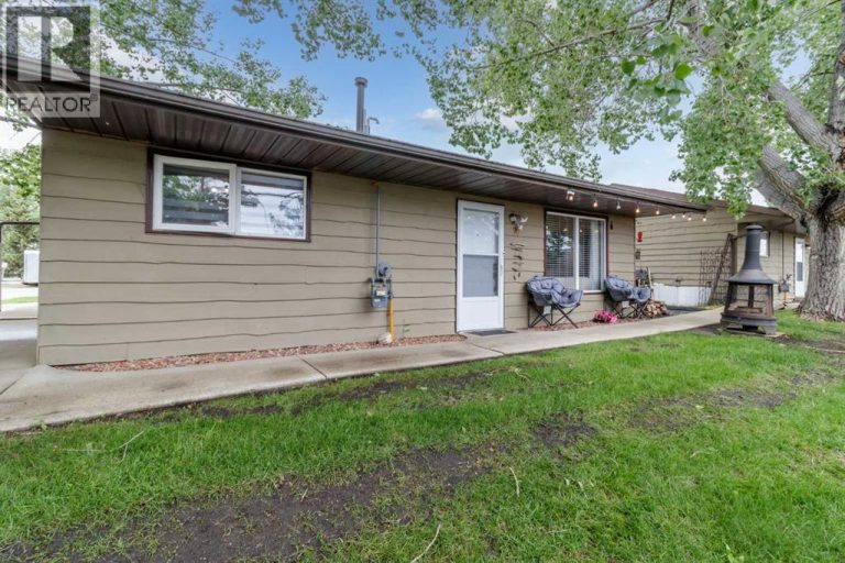 1020, 25054 South Pine Lake Road, Rural Red Deer County