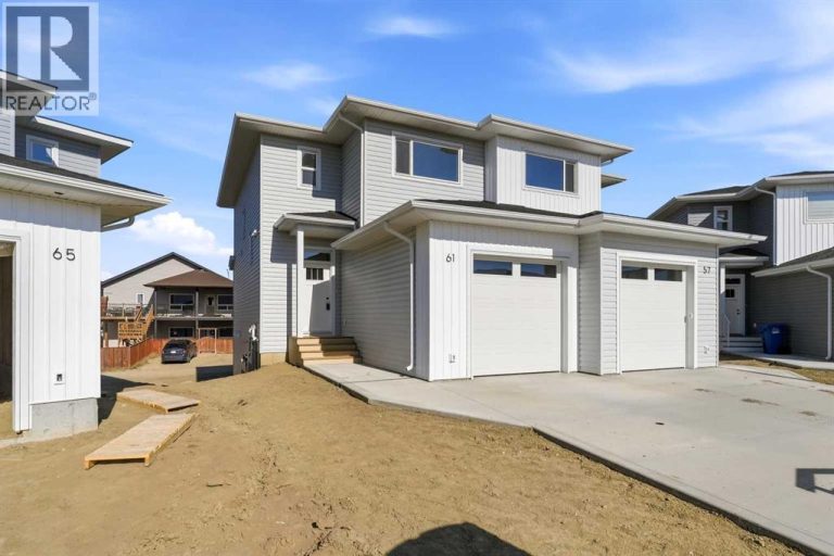 77 Pinnacle Close, Blackfalds
