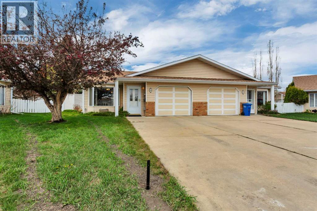 Listing photo – 26 Dale Close, Red Deer