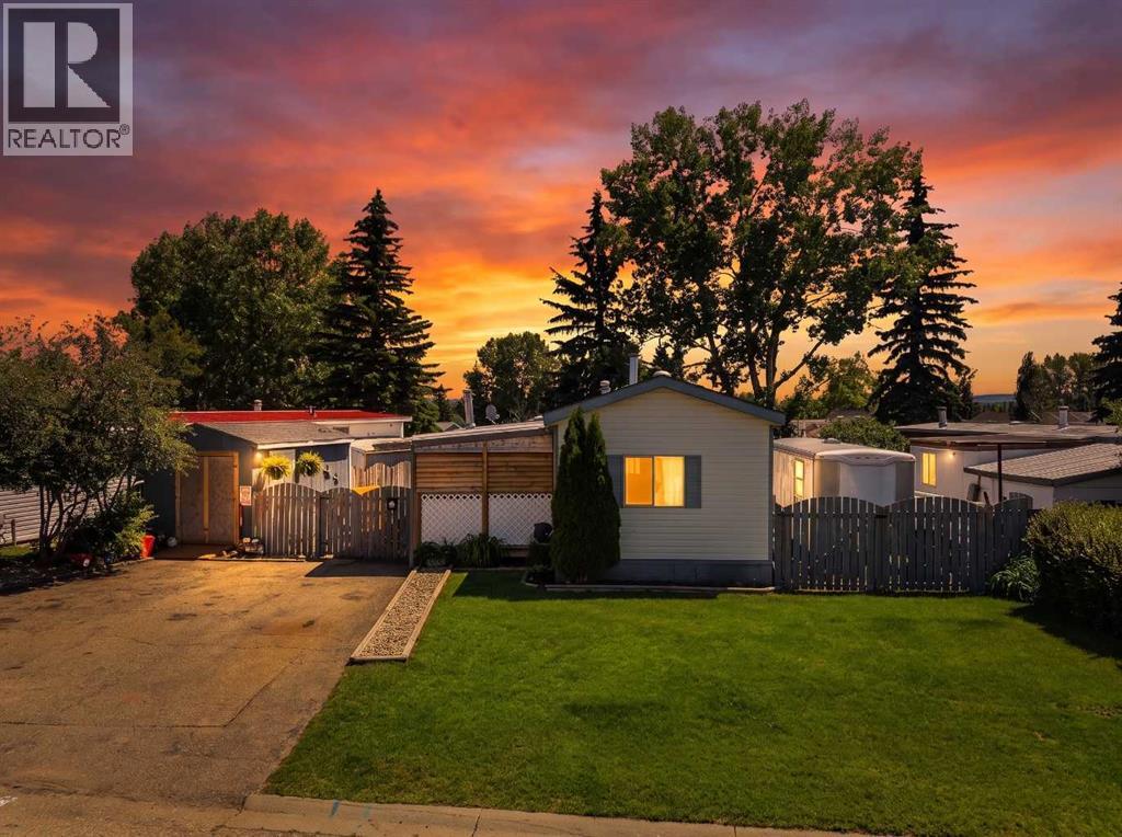 Listing photo – 27 Hearthstone Drive, Lacombe