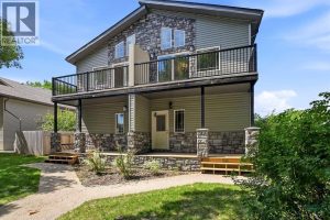 Listing photo – 5242 51 Street, Lacombe