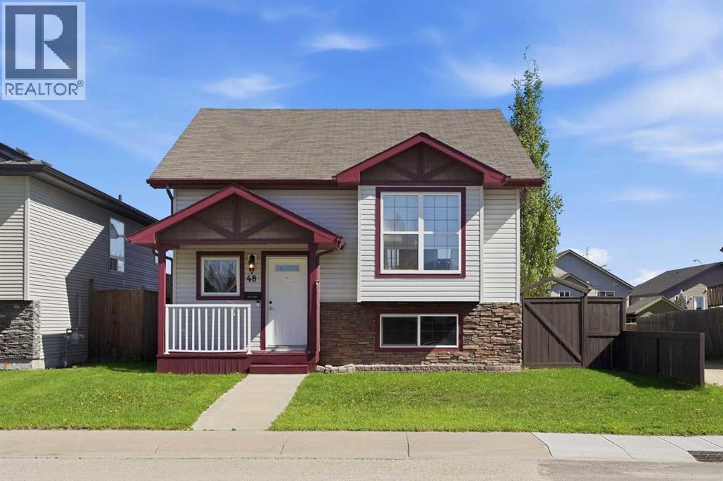 Listing photo – 48 Vanson Close, Red Deer