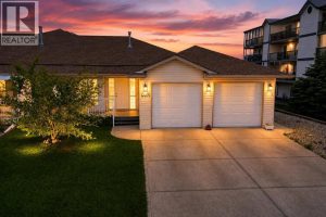 Listing photo – 4405 48 Street, Innisfail