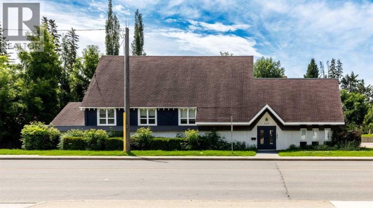 Listing photo – 4419 55 Street, Red Deer