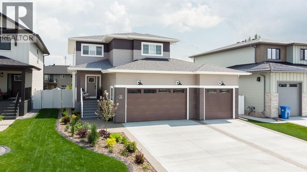 Listing photo – 22 Napoleon Meadow Way, Innisfail