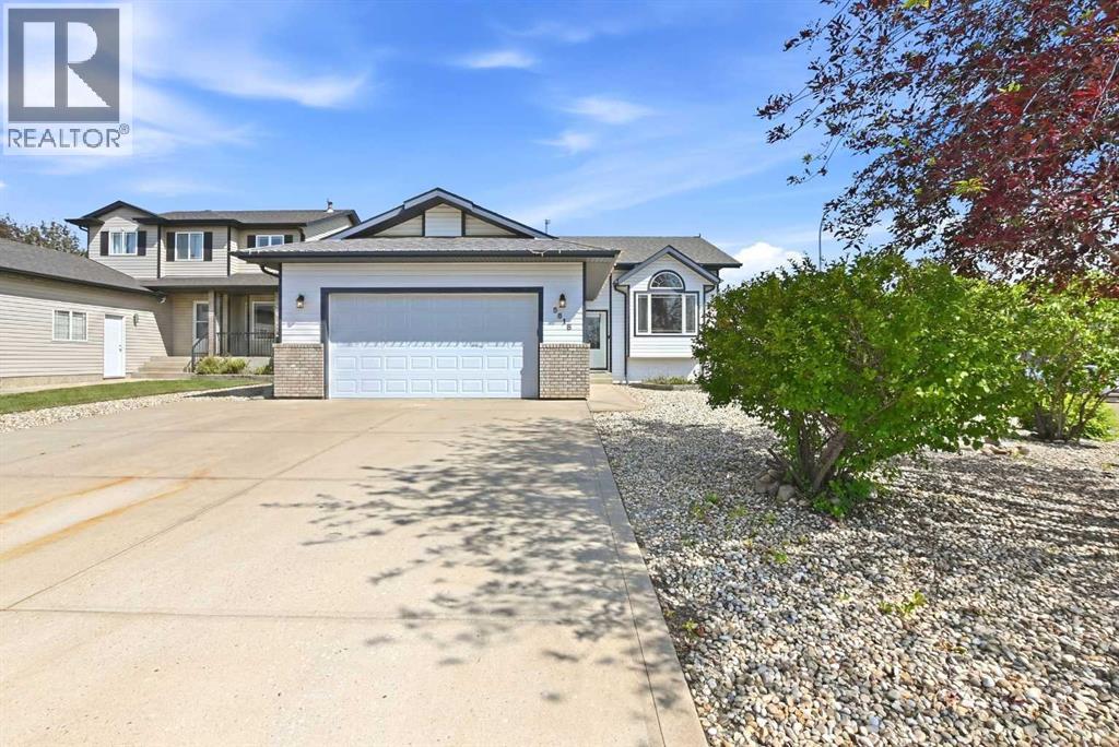 Listing photo – 5618 Panorama Drive, Blackfalds