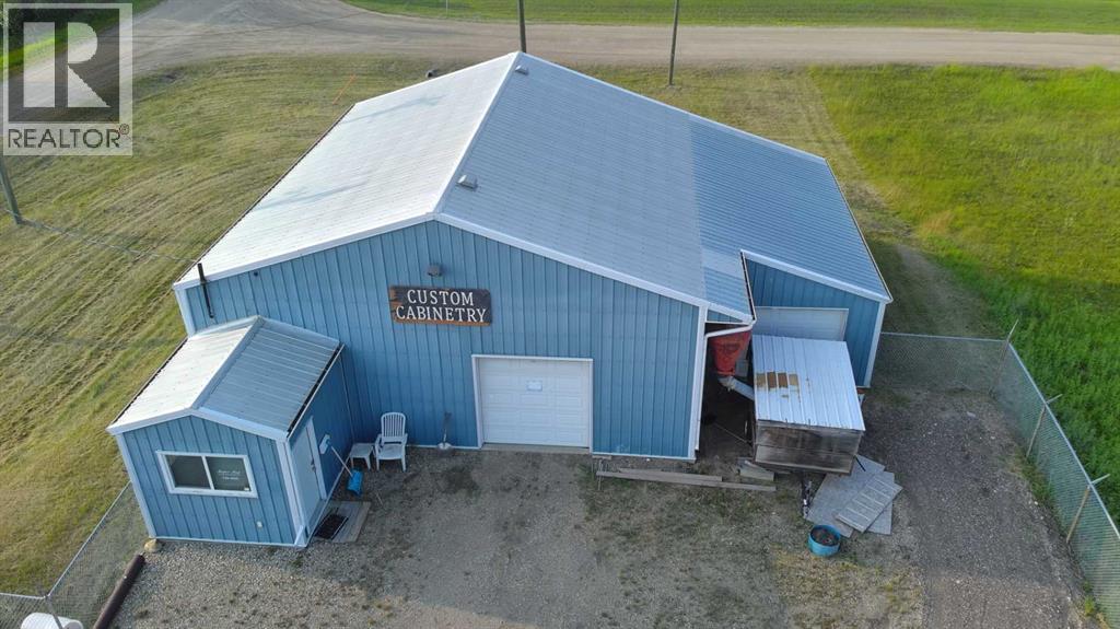 Listing photo – 5213 49A Avenue, Bentley