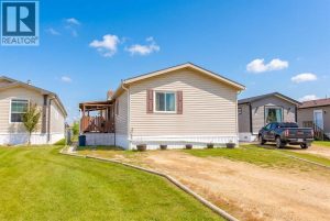 Listing photo – 65, 15 Mackenzie Ranch Way, Lacombe