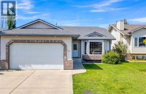 Listing photo – 12 Archibald Crescent, Red Deer