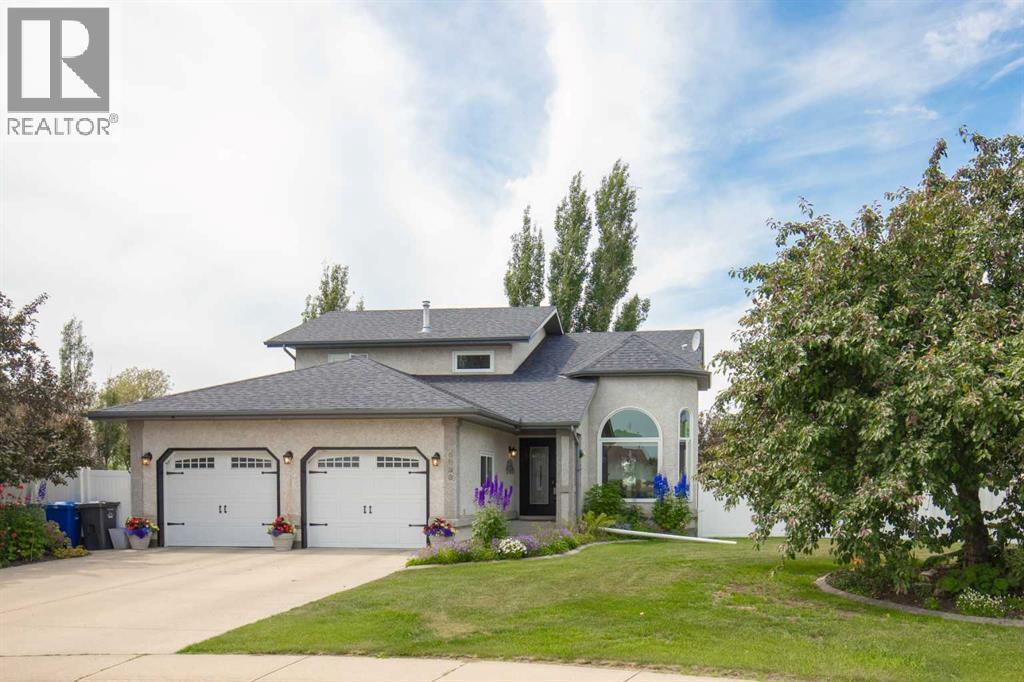 Listing photo – 5933 45 Street Crescent, Innisfail