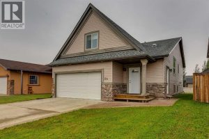 Listing photo – 24 Mackenzie Crescent, Lacombe
