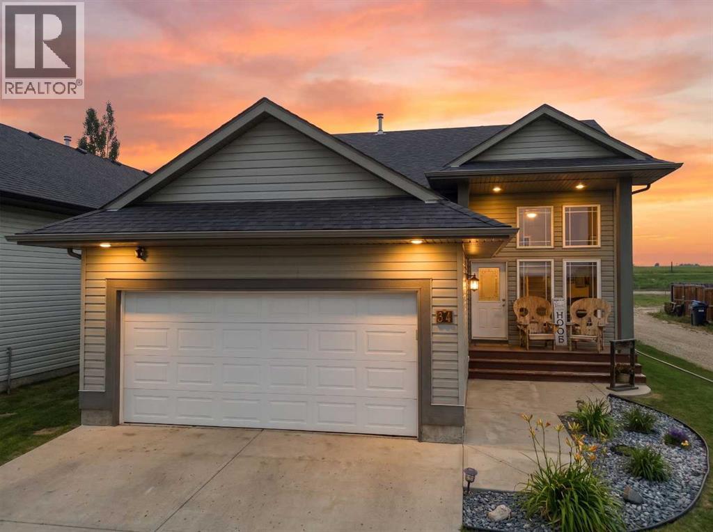 Listing photo – 34 Wilkinson Circle, Sylvan Lake