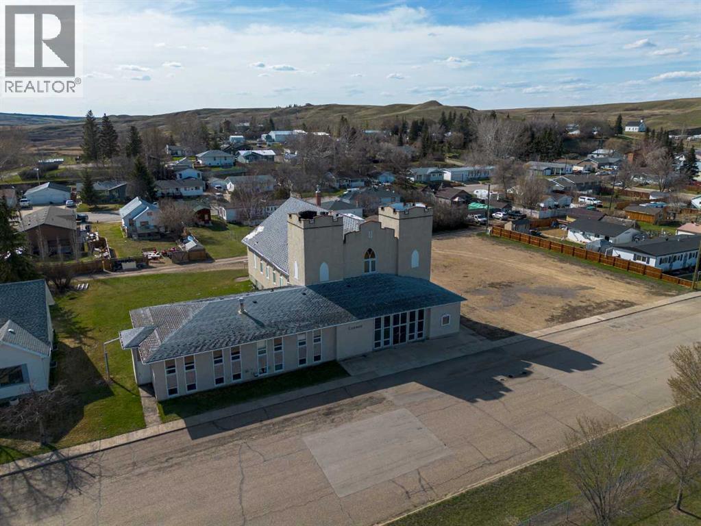Listing photo – 214 Bruce Avenue, Carbon
