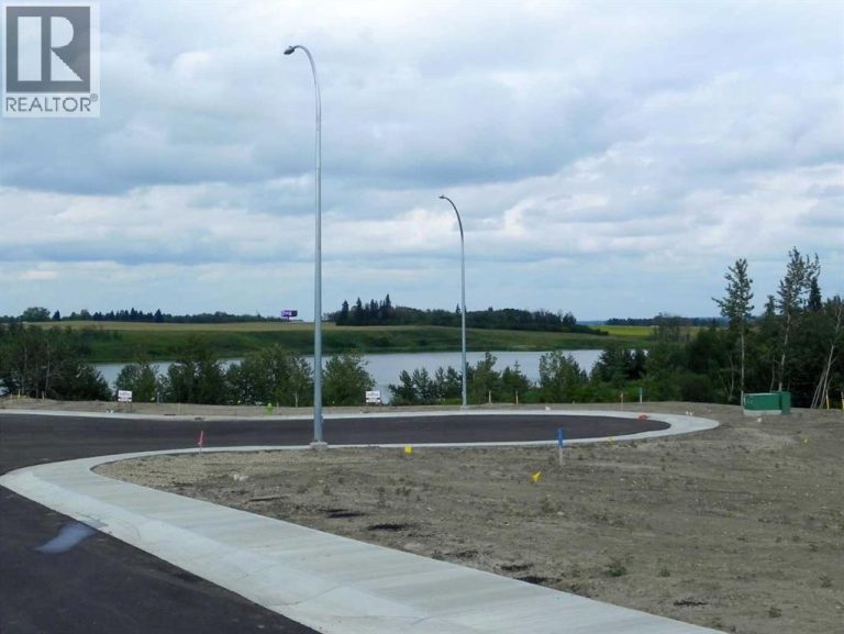 Listing photo – 6 Henner’s Place, Lacombe