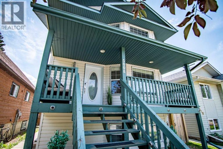 Listing photo – 5008 41 Street, Sylvan Lake