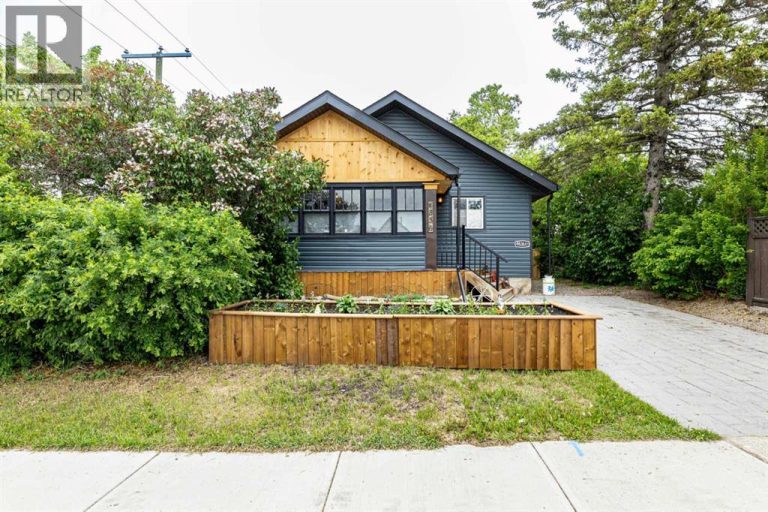 4836 49 Street, Innisfail