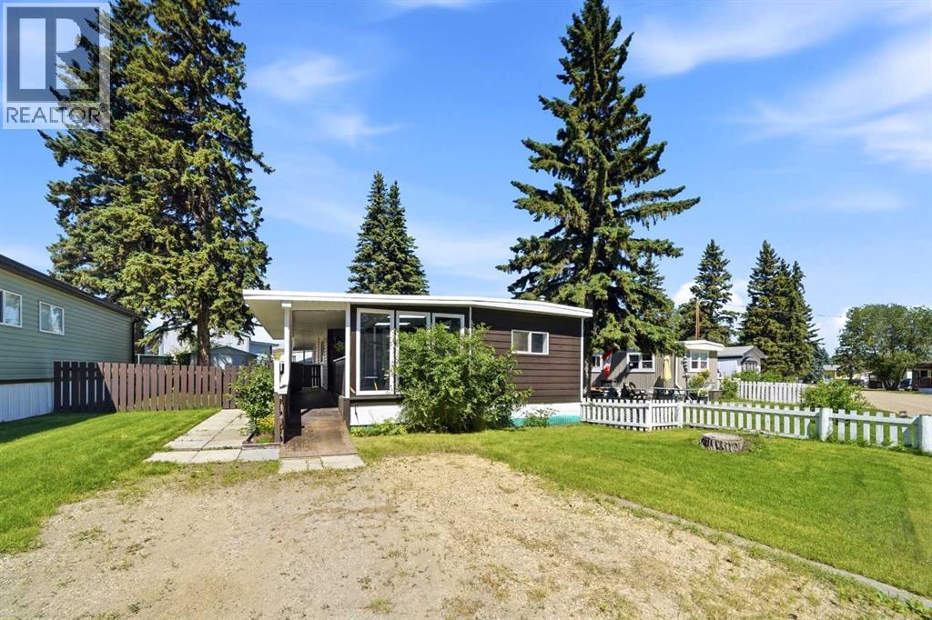 Listing photo – 19, 4516 48 Avenue, Sylvan Lake
