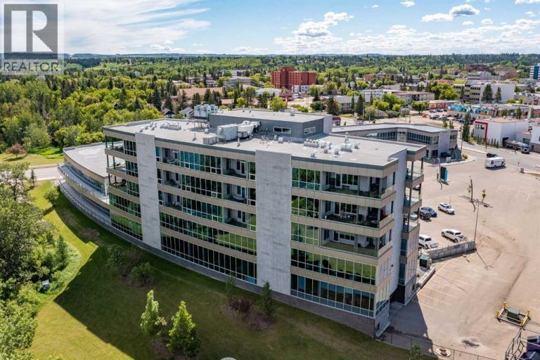 501, 5002 55th Street, Red Deer
