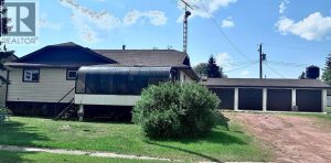 Listing photo – 110 Howard Street, Halkirk