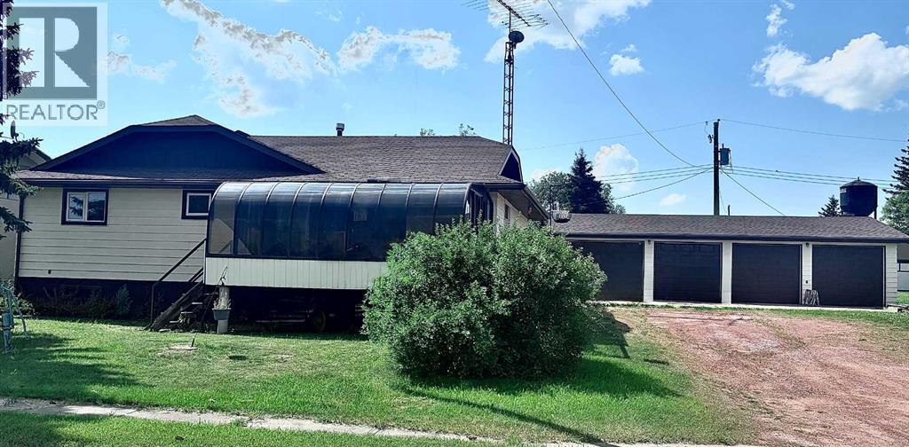 Listing photo – 110 Howard Street, Halkirk