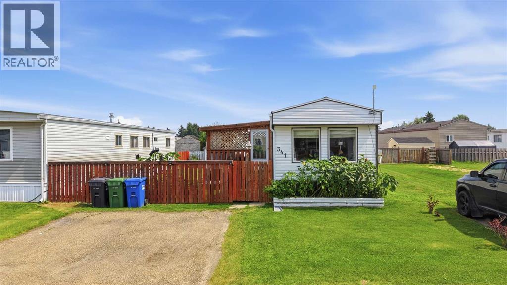 Listing photo – 341, 5344 76 Street, Red Deer