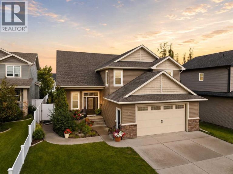 13 Churchill Place, Blackfalds