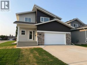 Listing photo – 70 Palmer Circle, Blackfalds