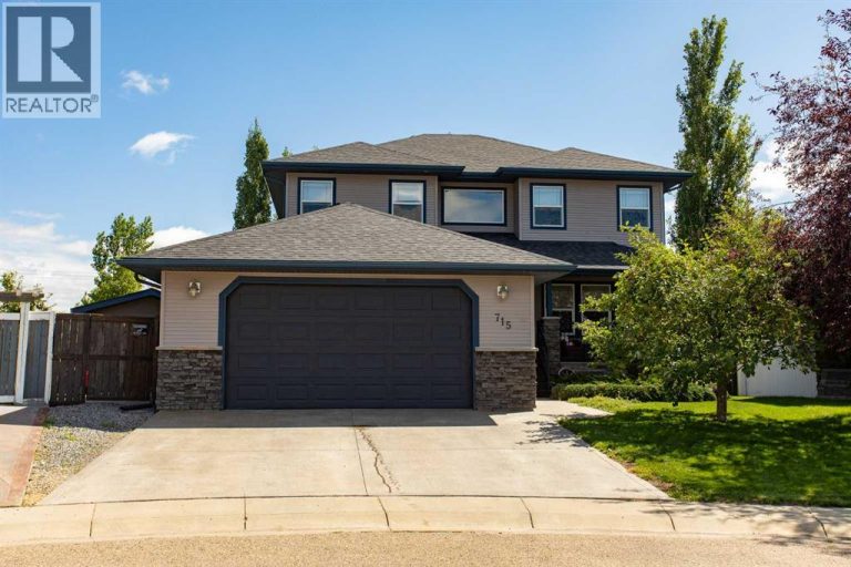 715 700 Ramage Close, Red Deer