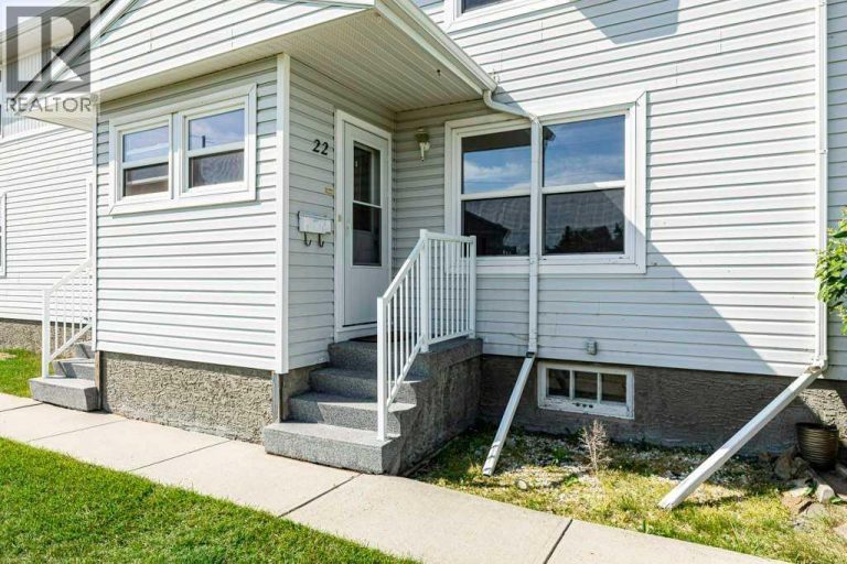 22 Poplar Crescent, Springbrook
