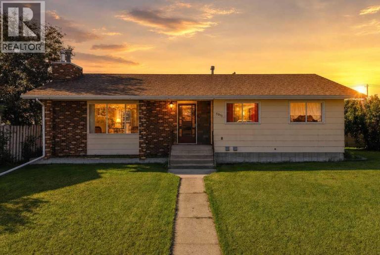 5915 58 Avenue, Ponoka
