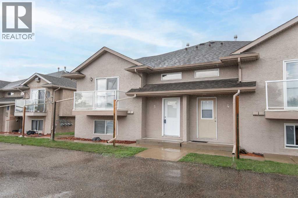 Listing photo – 5, 4626 44 Street, Sylvan Lake