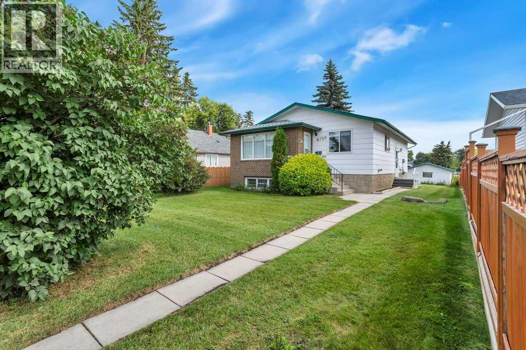 Listing photo – 6739 59th Avenue, Red Deer