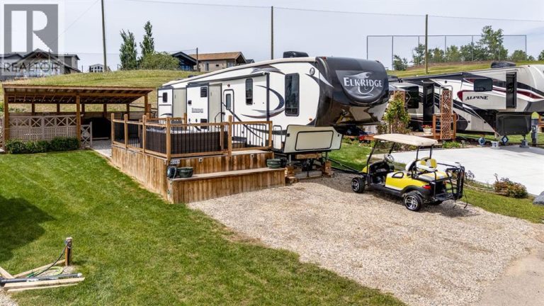 6097, 25054 South Pine Lake Road, Rural Red Deer County