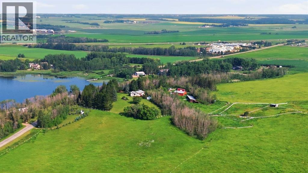 Listing photo – 40207 Range Road Ext 272, Rural Lacombe County