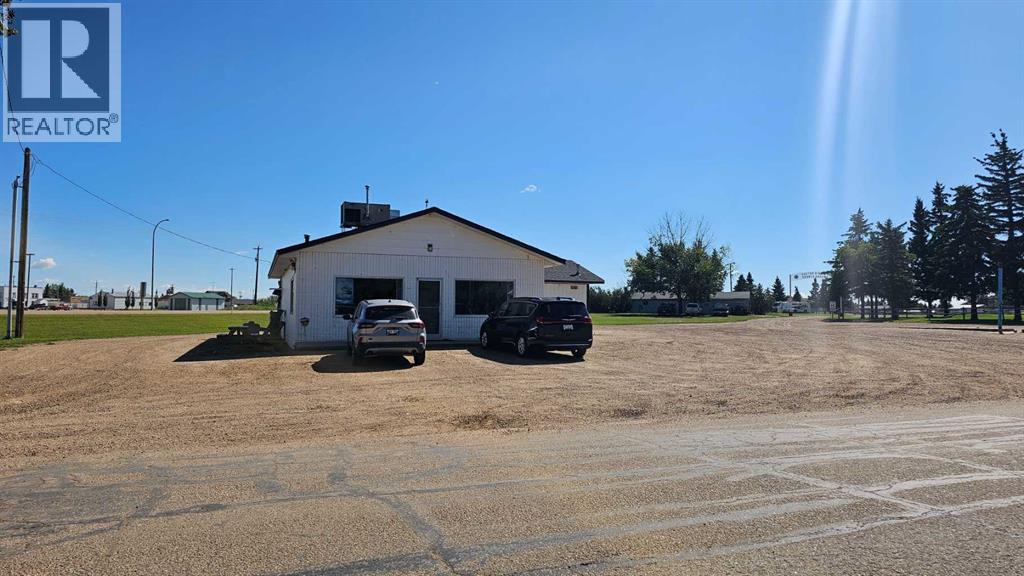 Listing photo – 4601 45 Street, Castor