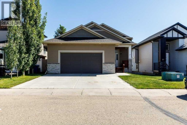 Listing photo – 77 Alderwood Close, Blackfalds