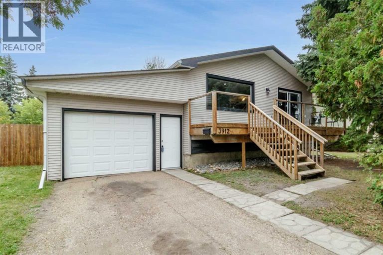 Listing photo – 3912 50A Street, Red Deer