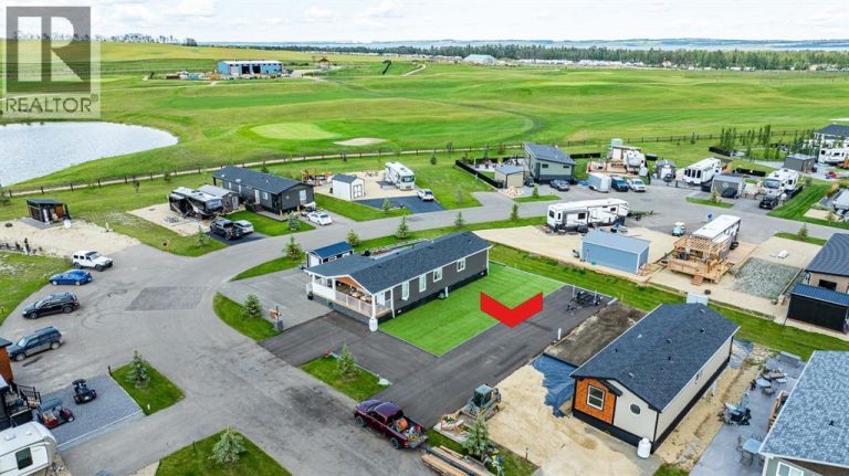 225, 41019 Range Road 11, Rural Lacombe County