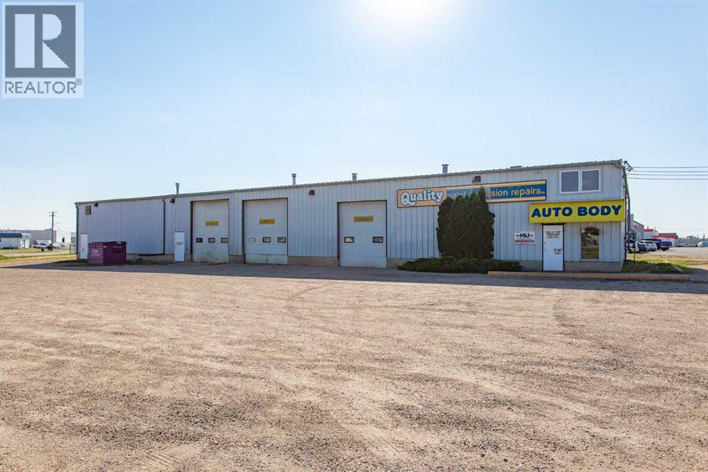 Listing photo – 6403 44 Avenue, Ponoka