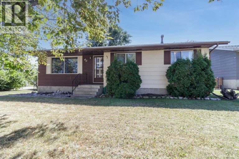 40 Laura Close, Penhold