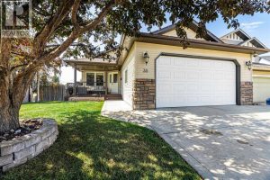 Listing photo – 38 Ivany Close, Red Deer